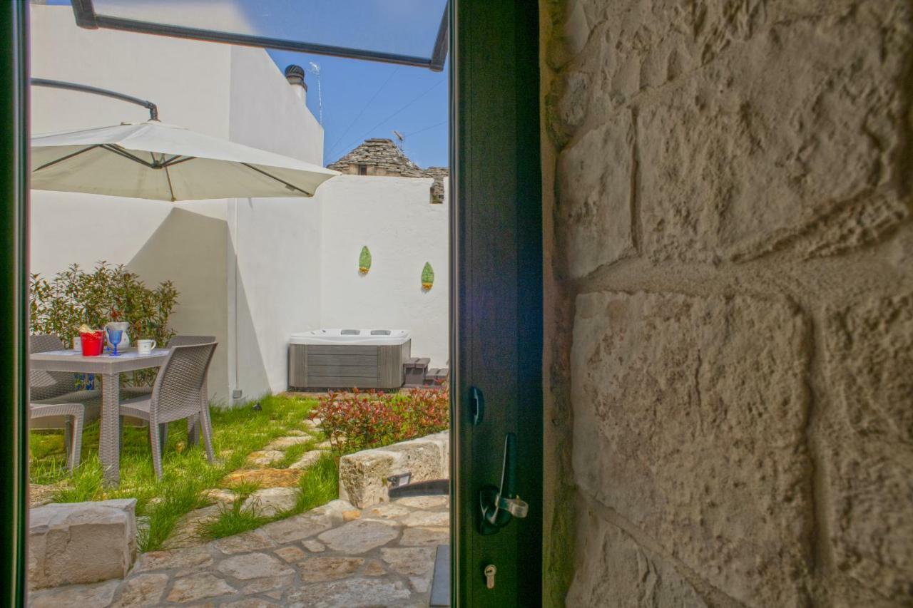 Suite Domangi Trullo Antonio Alberobello Exterior foto